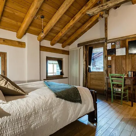 Guest house D'hotes - Li Tzatagni Pontboset