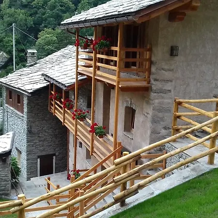 D'hotes - Li Tzatagni Affittacamere 3*