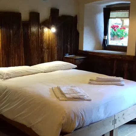 Affittacamere D'hotes - Li Tzatagni